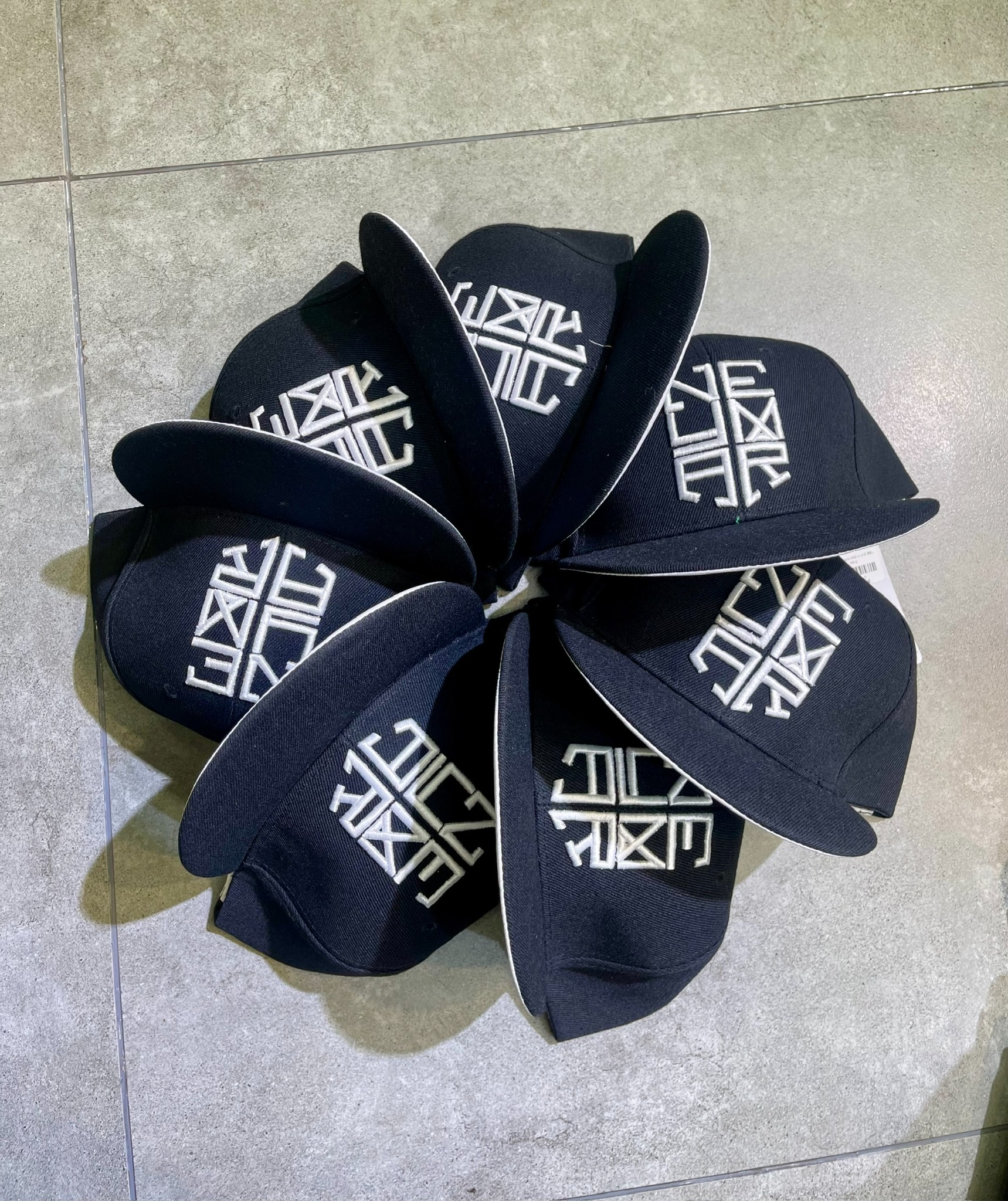 Mũ snapback M0012 chữ thêu