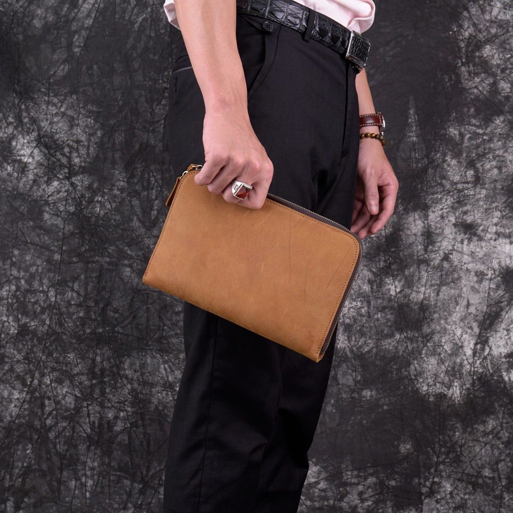 Clutch da ngựa điên mềm có dây đeo chéo - 622827