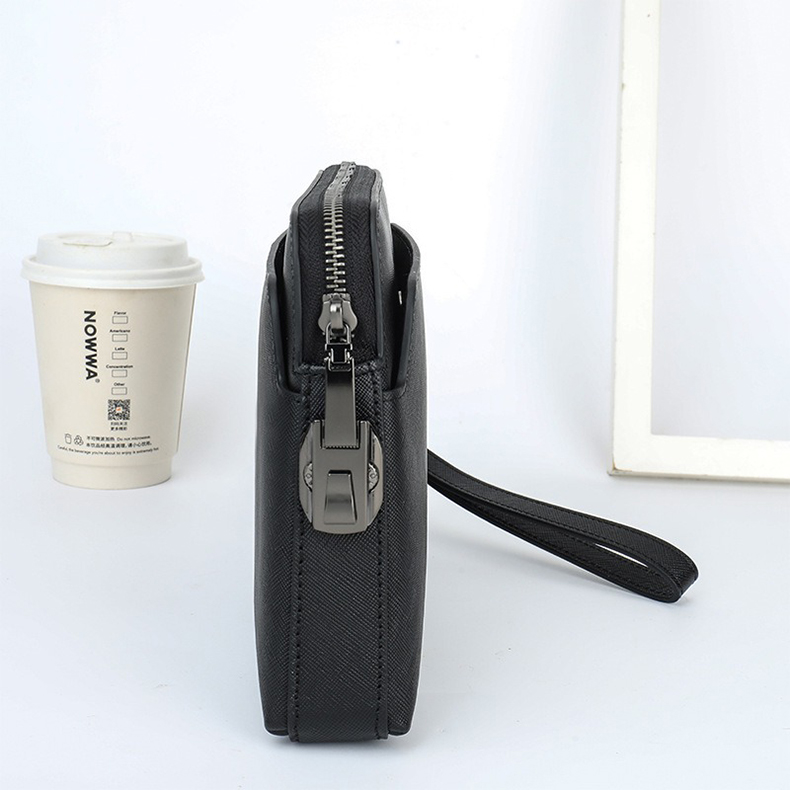 Clutch cầm tay da bò khóa số lịch lãm - 4682223