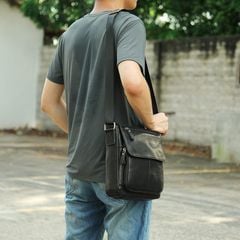 Túi đeo chéo dáng đứng nam da bò - 4606562