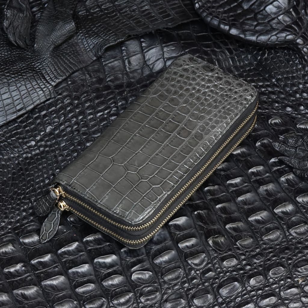 Ví cầm tay hai khóa cỡ trung da bụng Cá Sấu - Xám đá - 2141