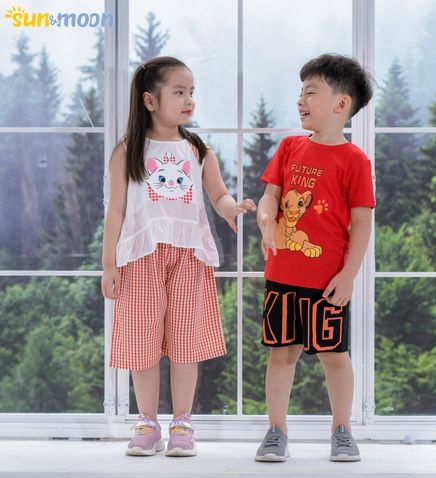  Bộ bé gái nơ vai+q.lửng caro 