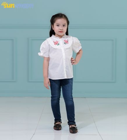  Áo sơ mi bé gái cổ bèo thêu hoa 