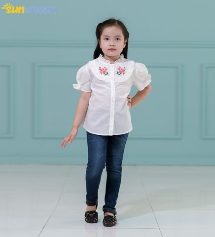  Áo sơ mi bé gái cổ bèo thêu hoa 