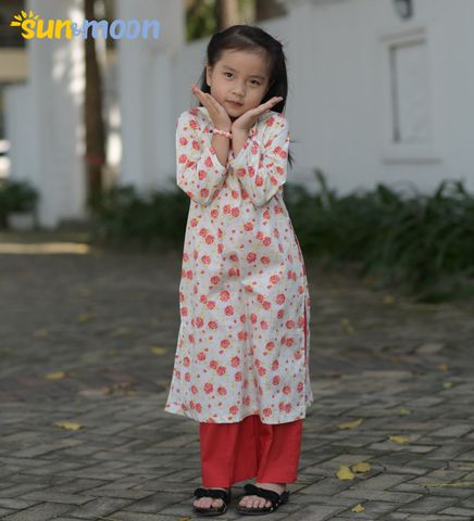  Áo dài xưa bé gái 