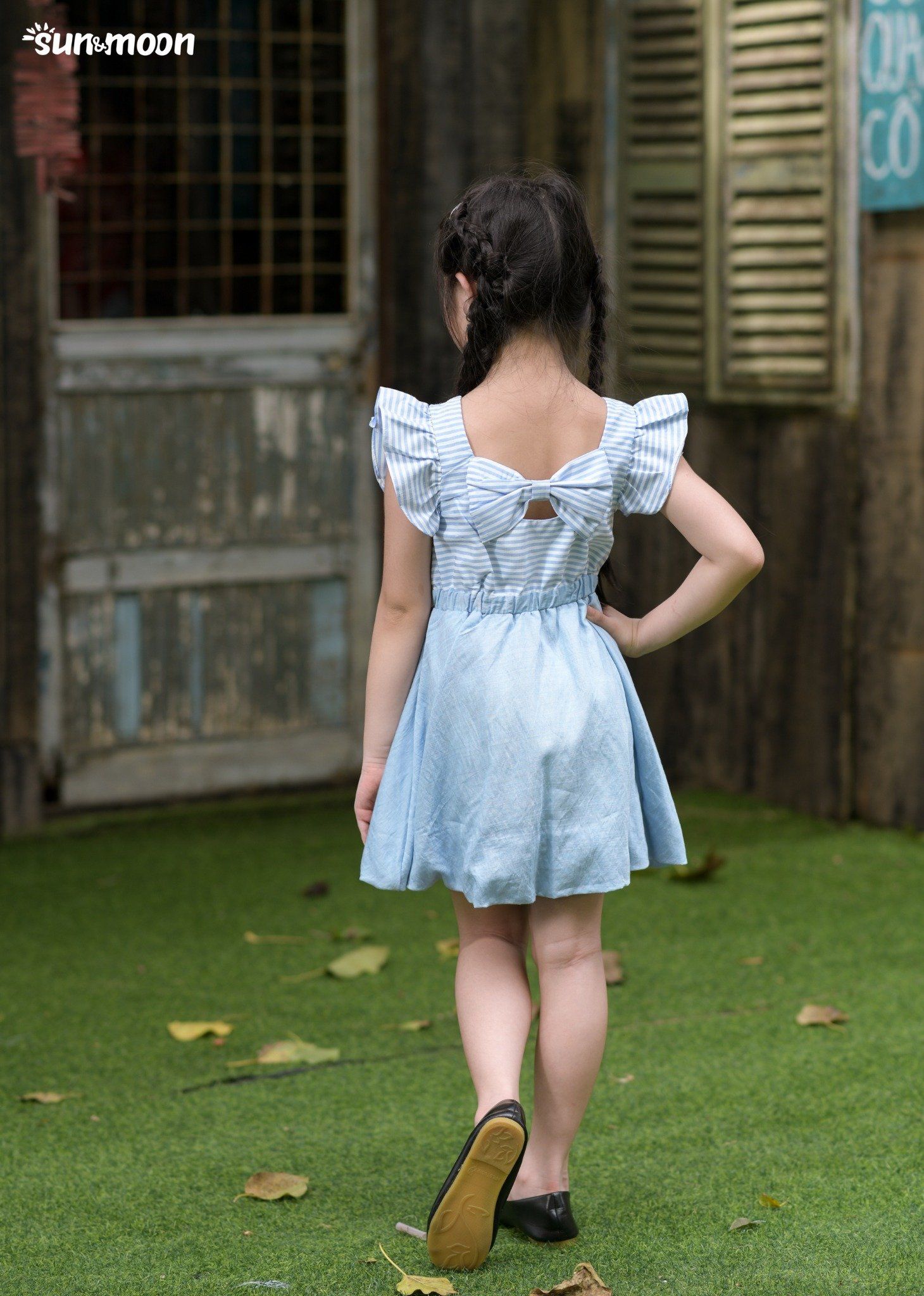  Đầm bí  bé gái 