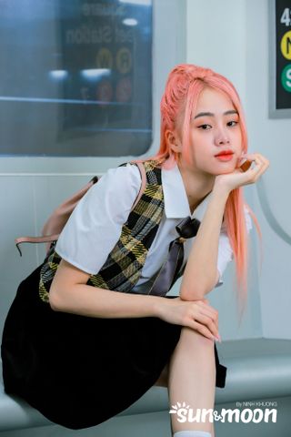  Set19 Gile + Áo sơ mi + Chân váy + Nơ cổ Teen Models (Xám đen) 