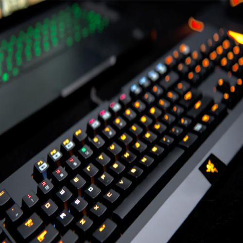 BÀN PHÍM CƠ Razer BlackWidow X Chroma NEW BH 24TH