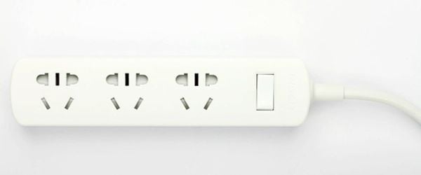 Ổ cắm điện Pisen 003(EP) (3xAC)