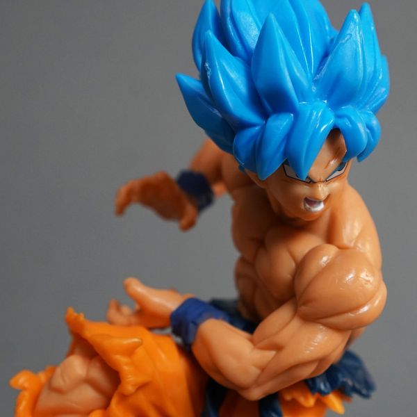 MÔ HÌNH GOKU KAMEHA SUPER SAIYAN BLUE