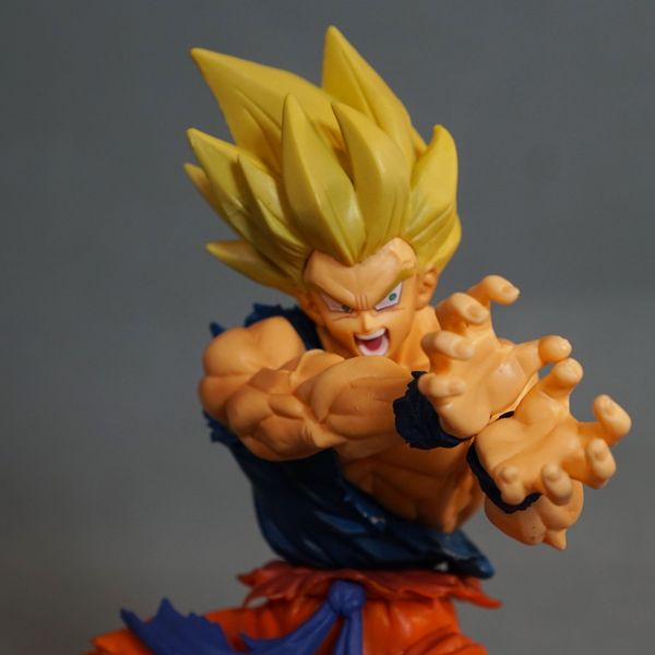 MÔ HÌNH GOKU KAMEHA SUPER SAIYAN