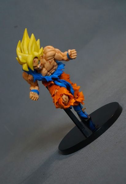 MÔ HÌNH GOKU SUPER SAIYAN