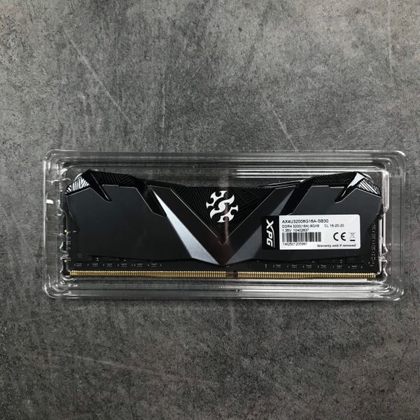 RAM DDR4 8GB ADATA D30 BUSS 3200 BLACK