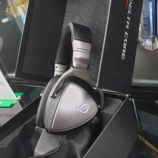 TAI NGHE ASUS ROG DELTA CORE RENEW 2ND