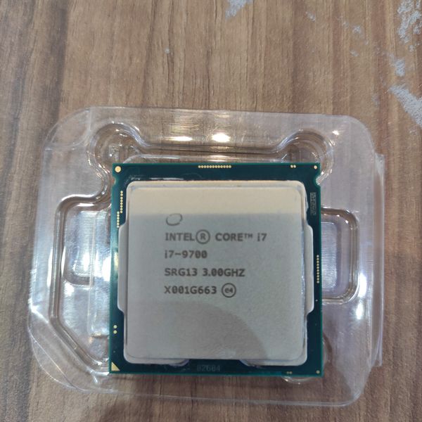 CPU CORE I7 9700 4.9Ghz (intel thế hệ 9) SK1151 NEW BOX CTY