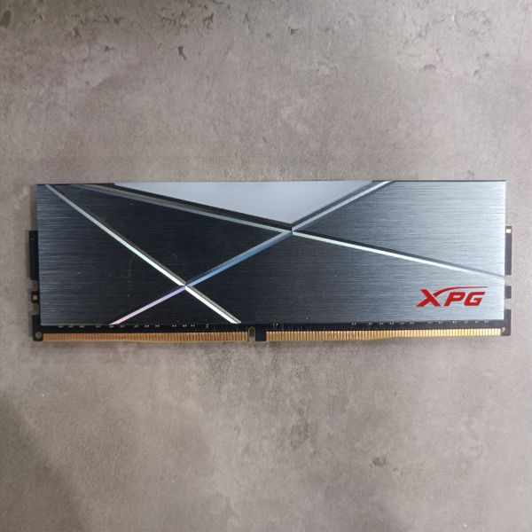 RAM DDR4 8GB ADATA XPG SPECTRIX D50 BUSS 3200 TUNGSTEN GREY RGB BH 1 THÁNG