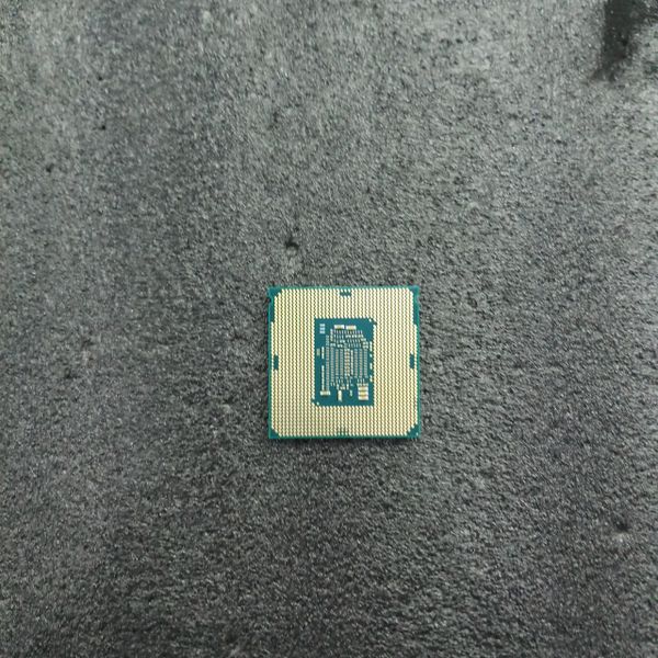 CPU INTEL E3 1230 V5 Sk1151 3,4GHz BH 1 THÁNG