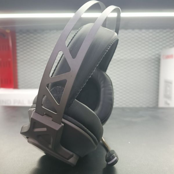 TAI NGHE ZIDLI ZH27 RGB 7.1 BLACK GAMING 2nd BH 1 THÁNG