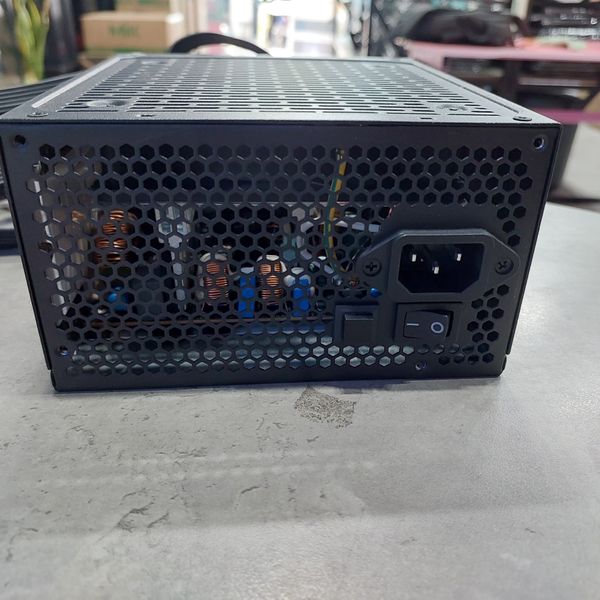 PSU AEROCOOL LUX RGB 650W 80Plus Bronze BH 1 THÁNG