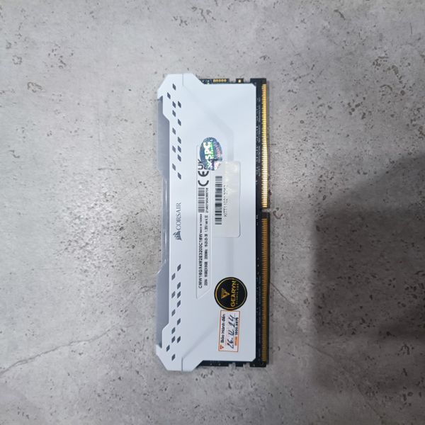 RAM DDR4 CORSAIR VENGEANCE RGB 8GB 3200 WHITE BH 1 THÁNG