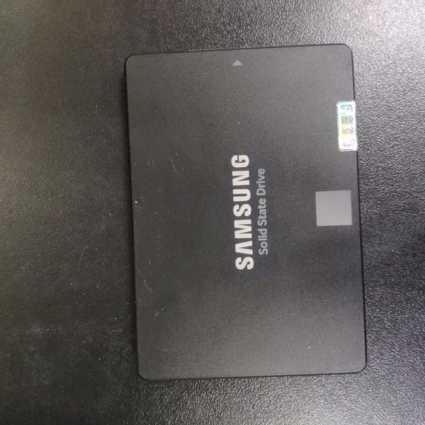 SSD SAMSUNG 250GB 860 EVO 2.5 BH 1 THÁNG