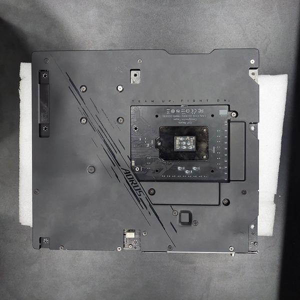 MAIN GIGA Z590 AORUS XTREME BH 1 THÁNG
