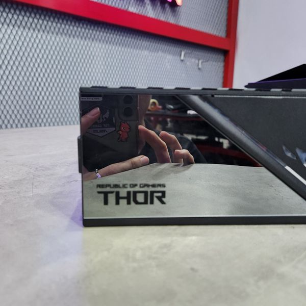 NGUỒN ASUS 1200W Rog Thor II 1200P 80 PLUS Platinum BH HÃNG 11/2032