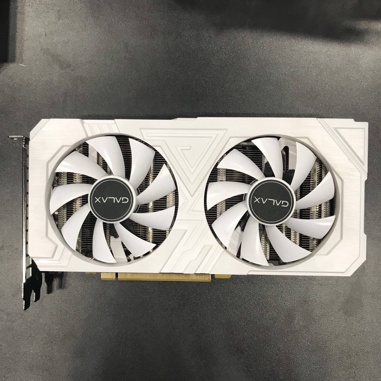 VGA Galax RTX 2060 6G GDDR6 (1-Click OC) WHITE BH T10/2025 – Máy