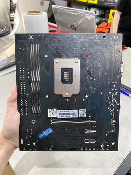 MAIN Colorful H410M-K PRO BH 1 THÁNG