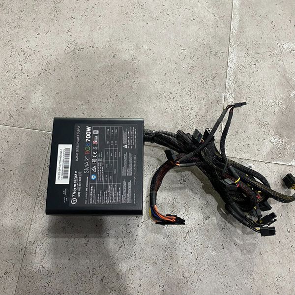 NGUỒN Thermaltake 700W BH 1 THÁNG