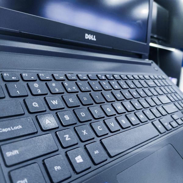 LAPTOP DELL VOSTRO 3578 CORE I5 8250U | RAM 8GB | SSD 250GB | 15,6