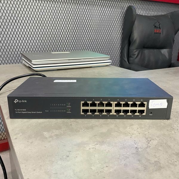 Switch TP-Link TL-SG1016DE (Gigabit (1000Mbps)/ 16 Cổng/ Smart Switch/ Vỏ Thép) BH 1 THÁNG