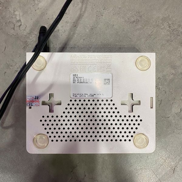 ROUTER CÂN BẰNG TẢI MIKROTIK RB750GR3 (hEX) - 2ND BH 1 THÁNG