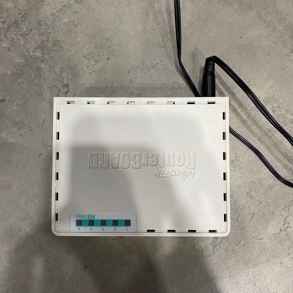 ROUTER CÂN BẰNG TẢI MIKROTIK RB750GR3 (hEX) - 2ND BH 1 THÁNG