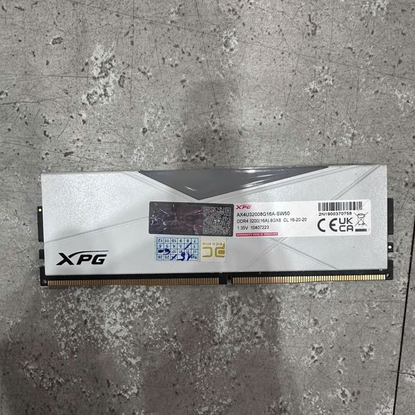 RAM DDR4 8GB ADATA XPG SPECTRIX D50 WHITE BH 1 THÁNG