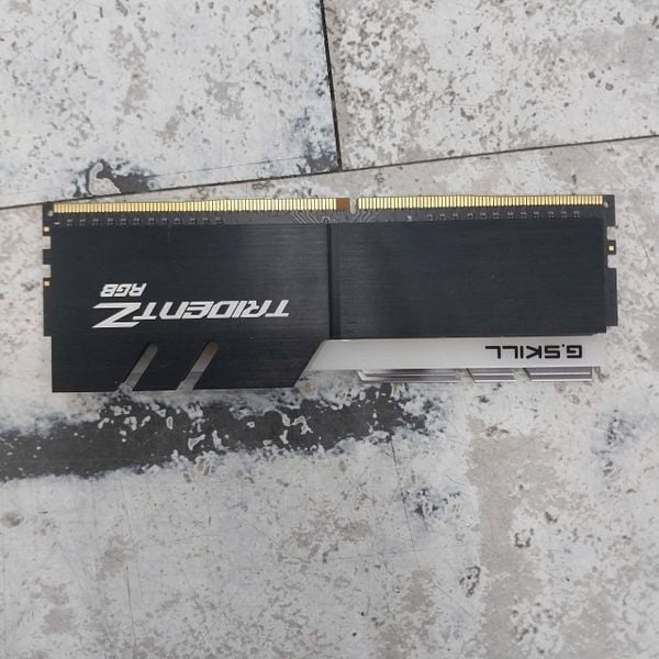 RAM DDR4 8GB GSKILL TRIDENTZ RGB 3000Mhz BH 1 THÁNG