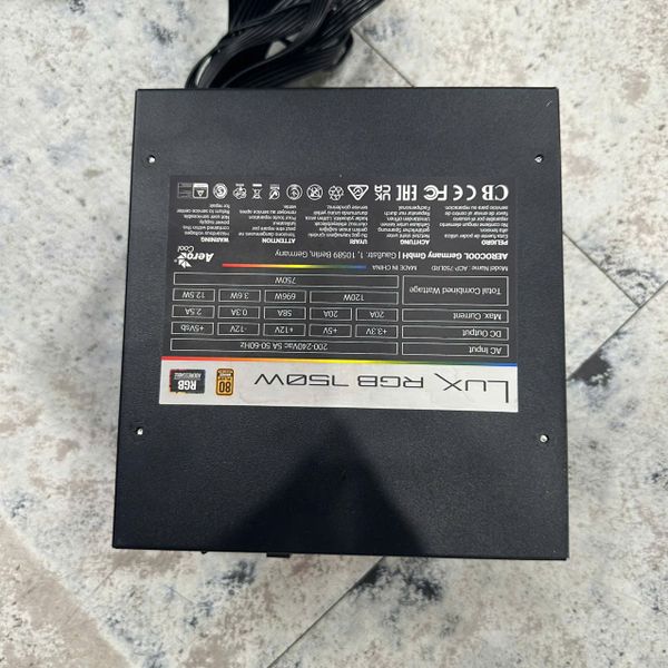 NGUỒN AEROCOOL 750W LUX RGB 80Plus Bronze BH 1 THÁNG