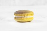 Macaron Passion Fruit