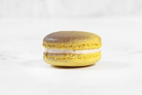 Macaron Nhân Chanh Leo