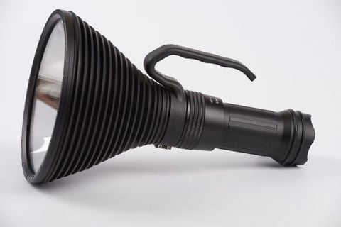  ĐÈN PIN SIÊU SÁNG CHIẾU XA 4250M 