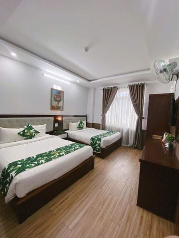  Phòng Family (2 giường 1m6 - 4 khách) 