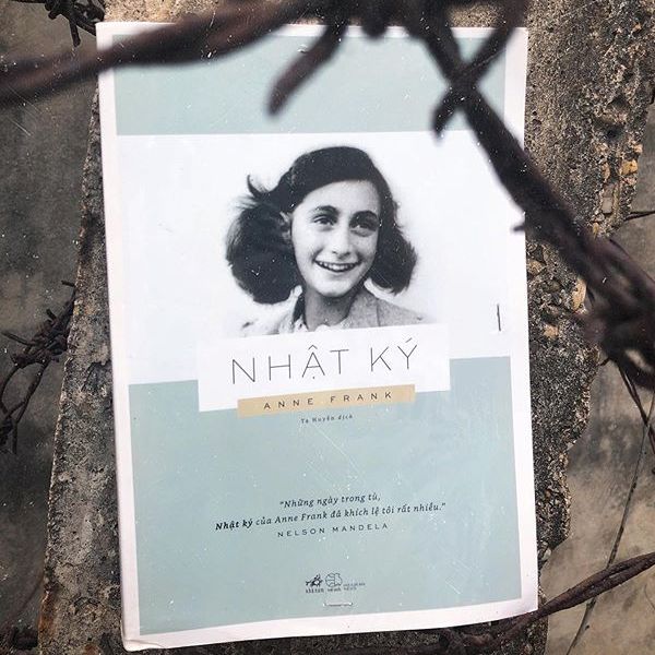 Nhật Ký Anne Frank  - NXB Văn Học