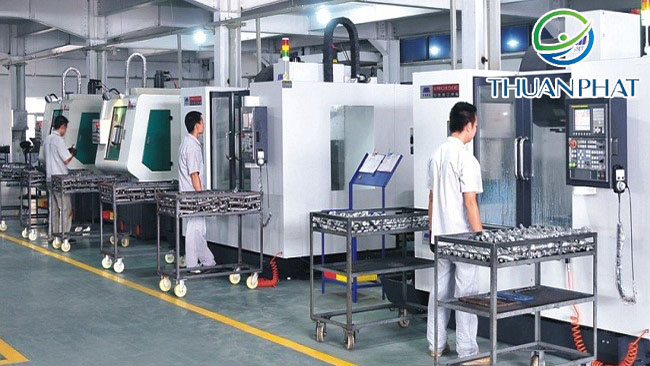 Tuyển nam thao tác máy CNC tại NM Húc Nguyên Đào Viên