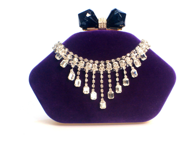 Ví Nhung Dây Chuyền