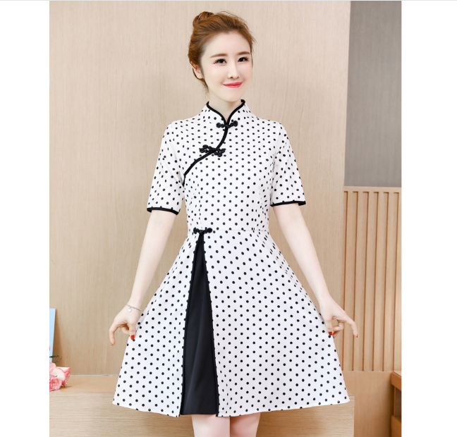 Sườn Xám Cách Tân Chấm Bi Đen
