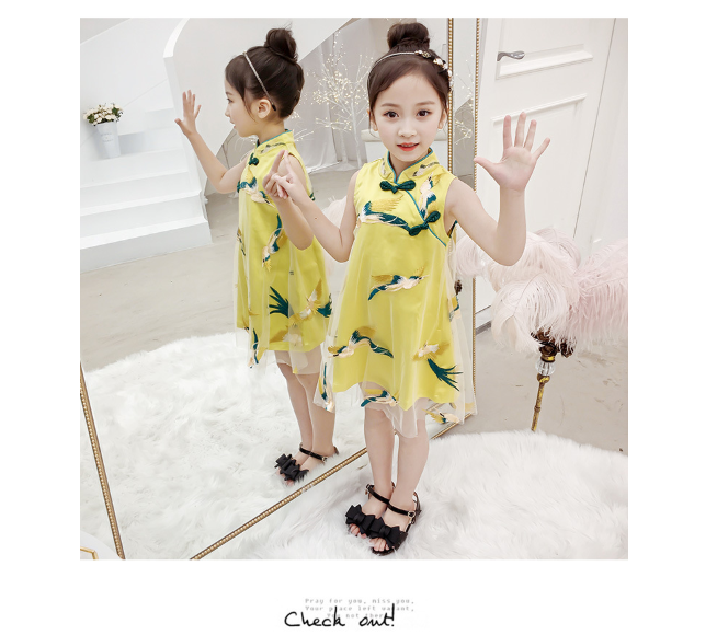 Sườn Xám Bé Vole Thêu Chim Én