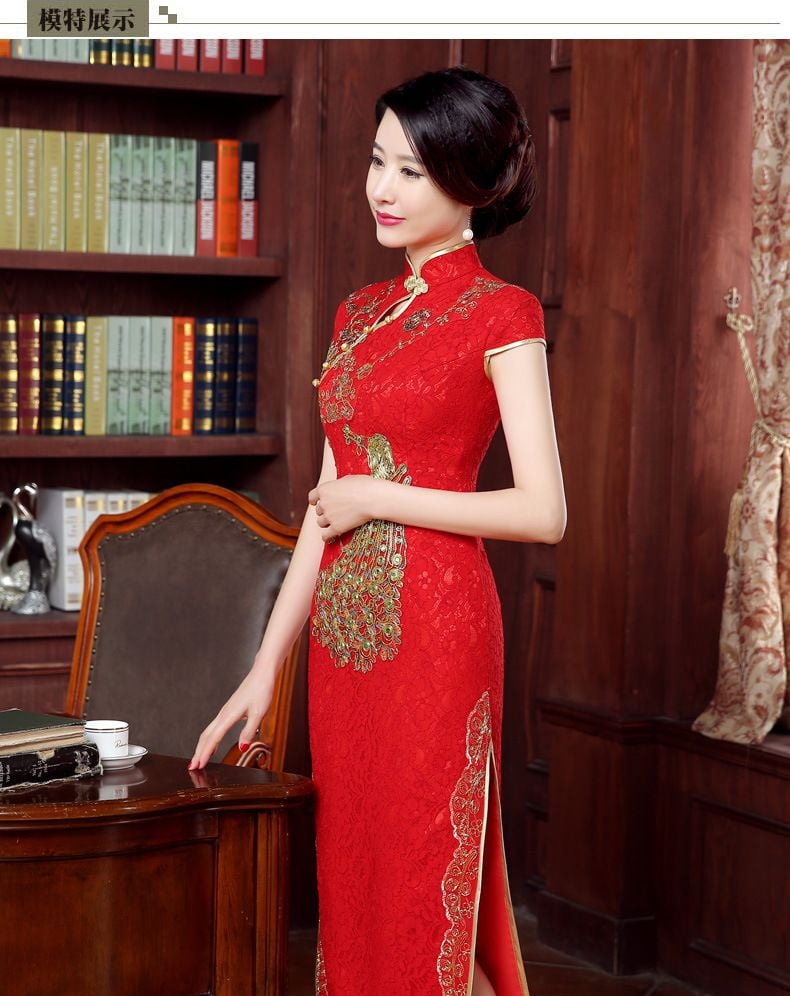 Sườn Xám Cưới Con Công Vạt Đứng
