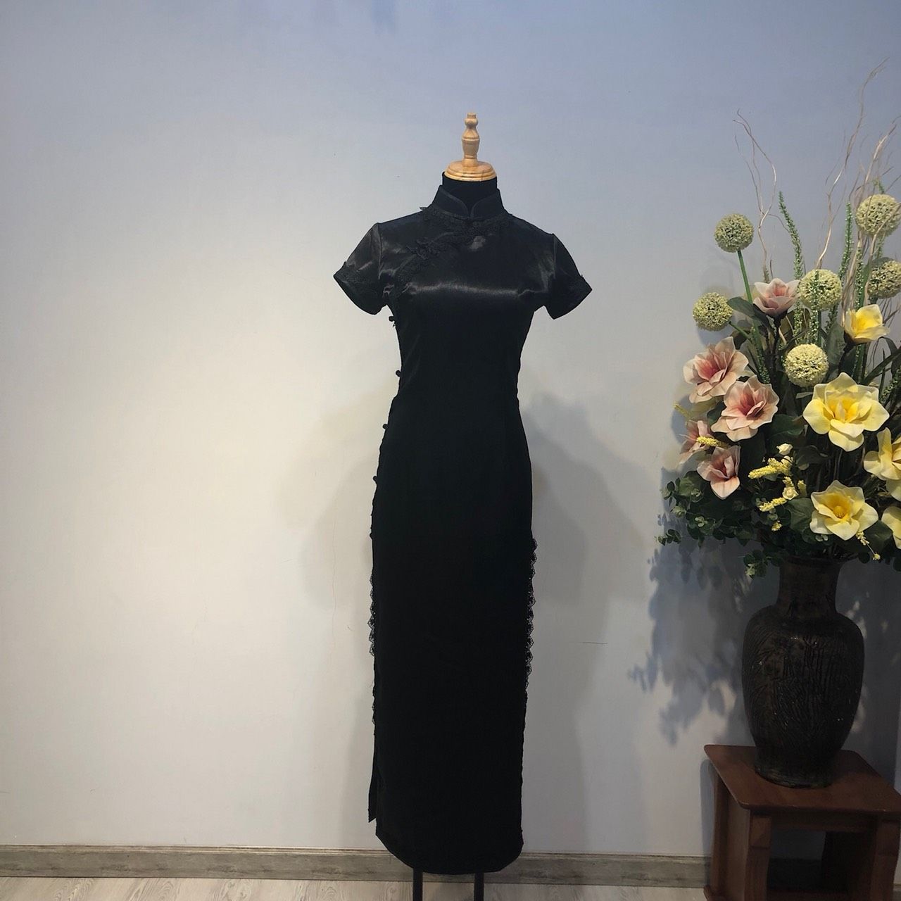 Sườn Xám Phi Thun Viền Ren