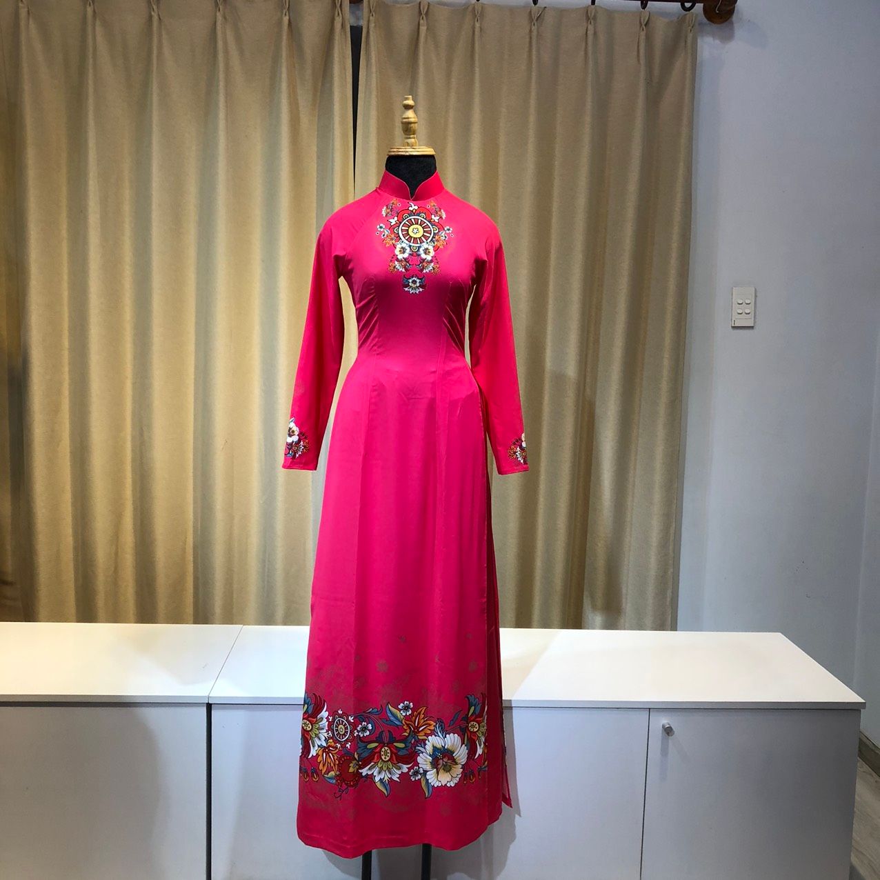 Áo Dài Lụa In Hoa Đồng Tiền Ngực