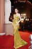 Dạ hội kim sa lệch vai tay dài